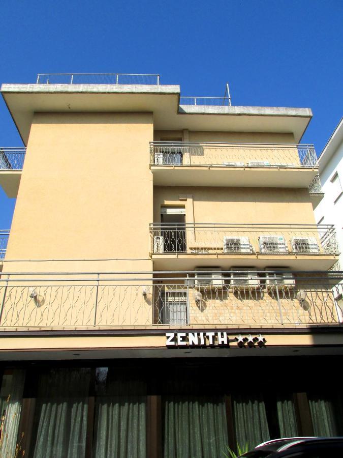 Hotel Zenith ริมินี ภายนอก รูปภาพ