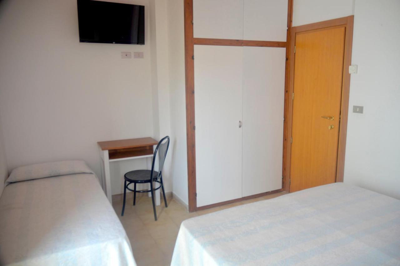 Hotel Zenith ริมินี ภายนอก รูปภาพ