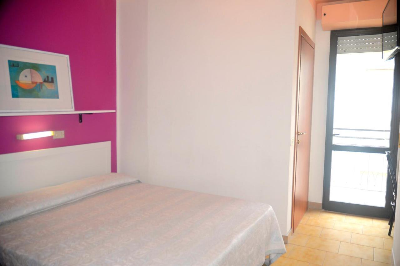 Hotel Zenith ริมินี ภายนอก รูปภาพ